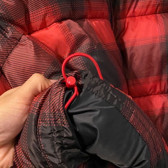 Old Navy Water-Resistant Jacket - Picture 8 of 10